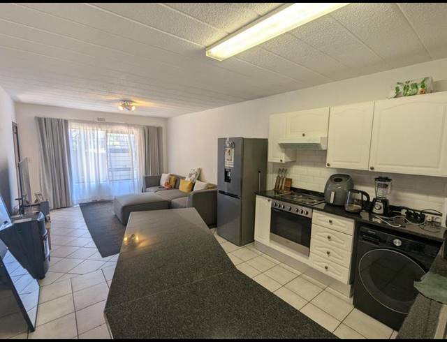 1 BEDROOM APARTMENT FOR SALE IN MORNINGSIDE